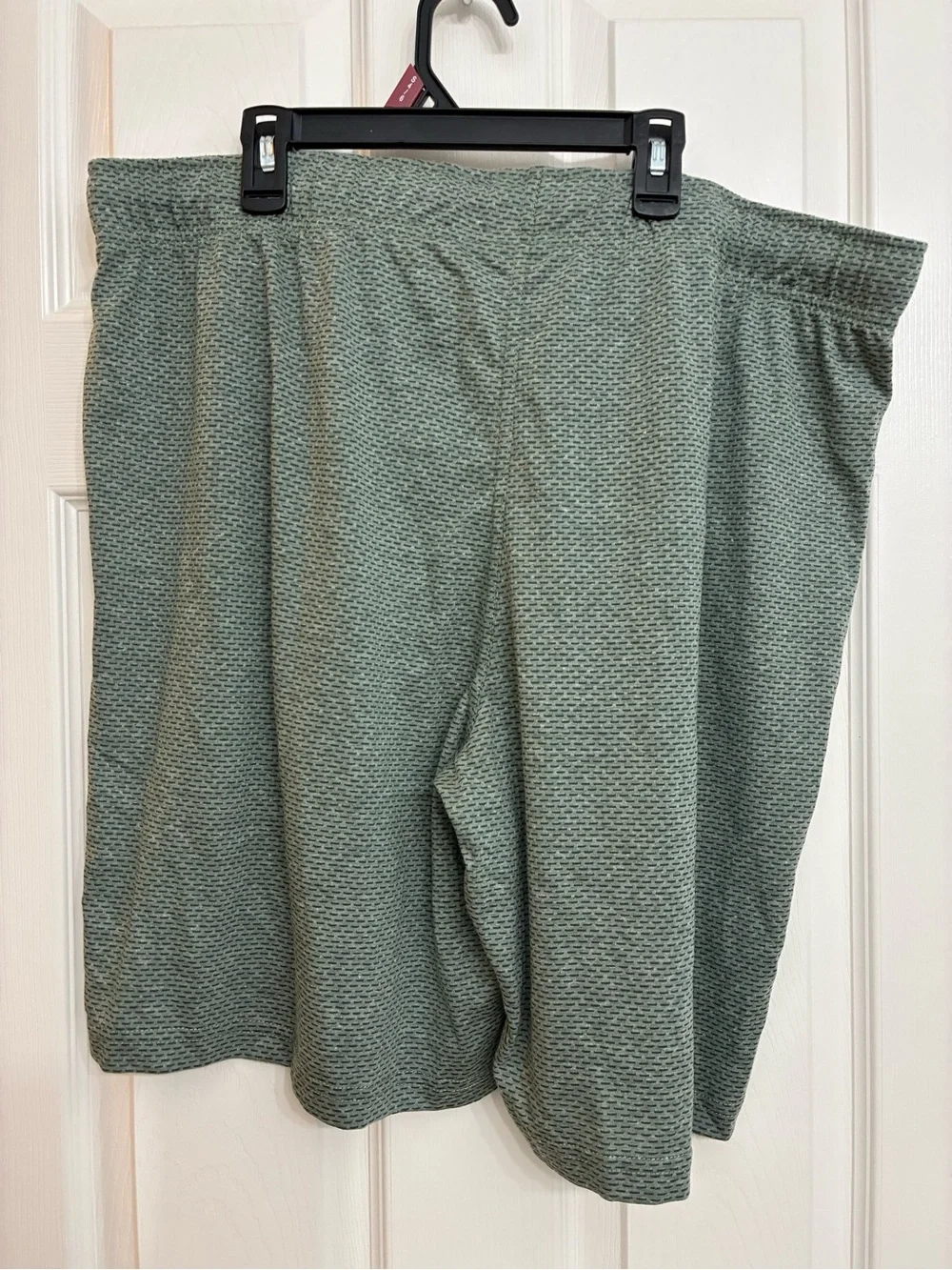 NEW in package- 2 Fruit of the Loom Heather Sage and Gray Men’s XL Sleep Shorts